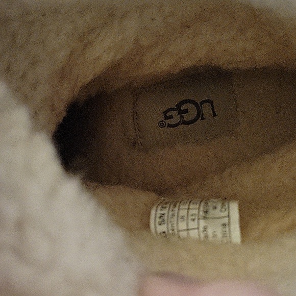 UGG Australia Aldon size 6 - Picture 6 of 10